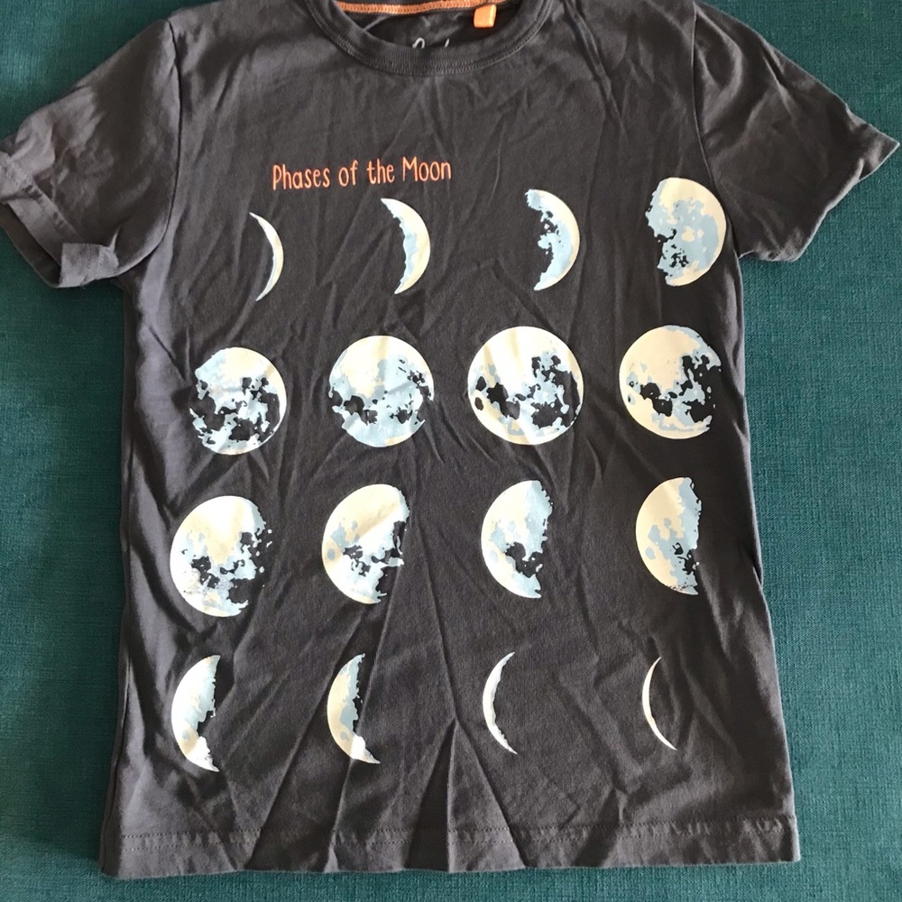 Kids Phases of the Moon Graphic Tee - Black size 7/8